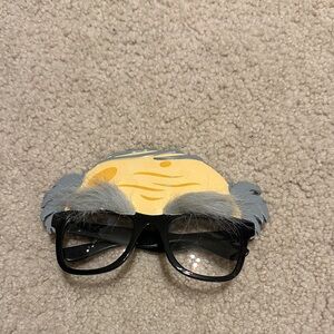 Novelty Disguise Glasses with Gray Hair and Mustache